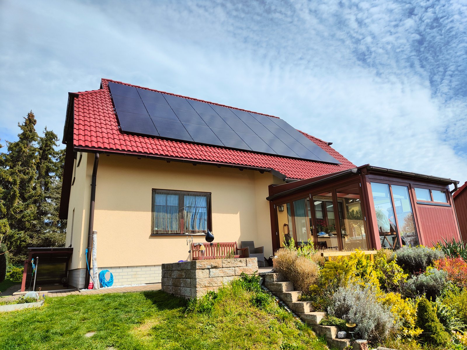 Einfamilienhaus in Frankenberg/Sa. mit neuerrichteter PV Anlage